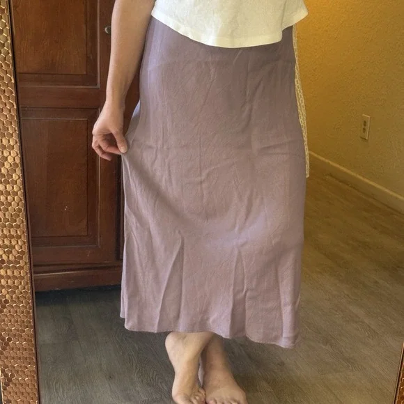 Anthropologie Bias Cut Midi Skirt Size Medium Dusty Purple Silky Slip Style - Picture 2 of 7